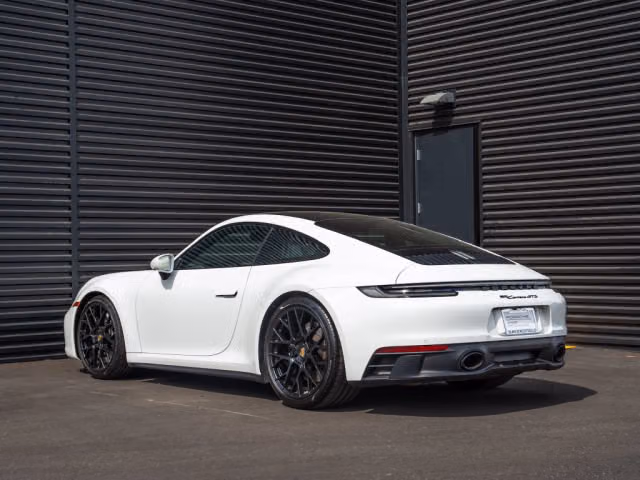 2024 Porsche 911 GTS - Photo 18