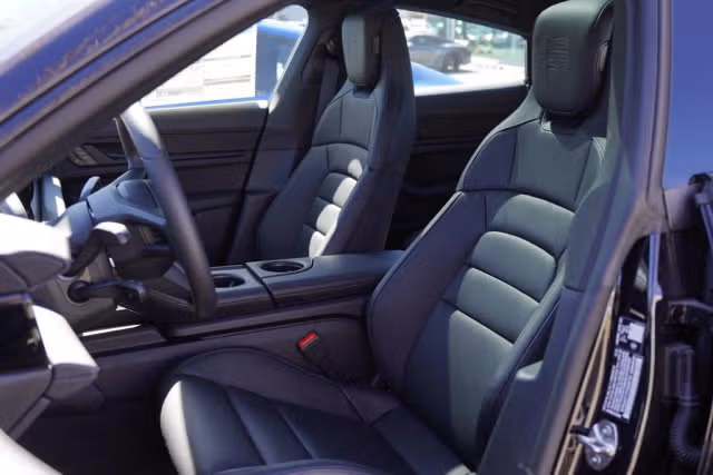 2026 Porsche Taycan Base - Photo 34