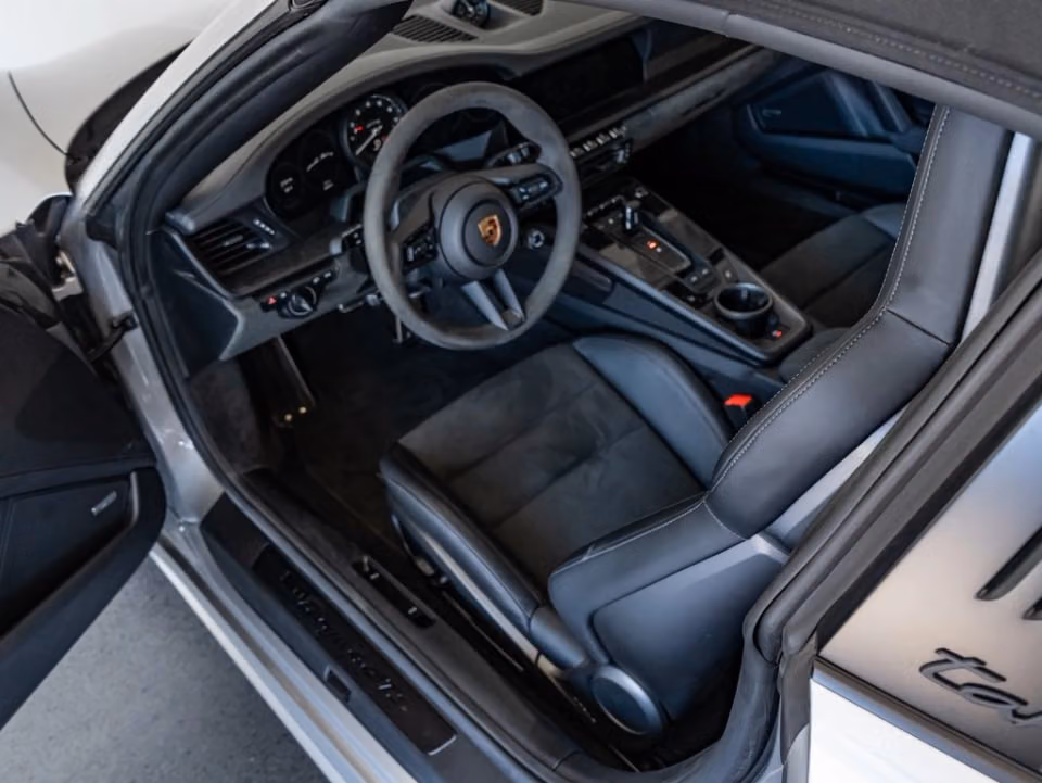 2024 Porsche 911 GTS - Photo 27