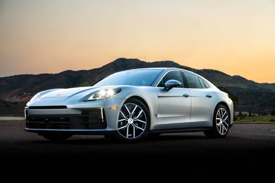 2026 Porsche Panamera