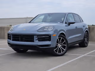 2025 Porsche Cayenne -'s photo