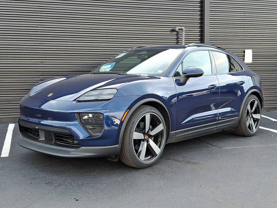 2026 Porsche Macan