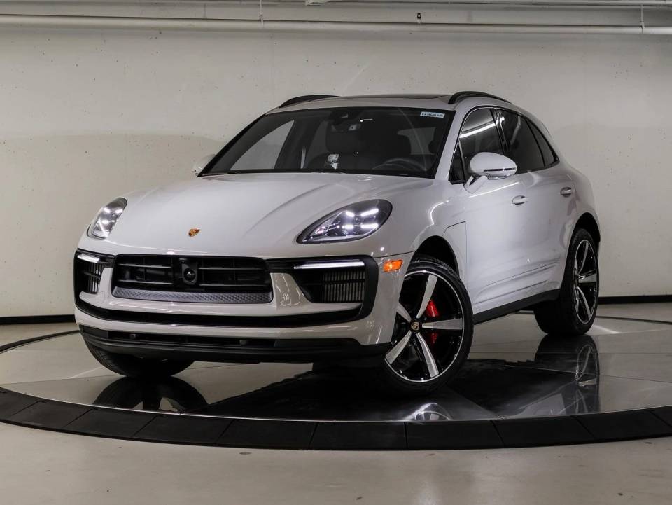 2026 Porsche Macan