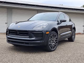2026 Porsche Macan T's photo