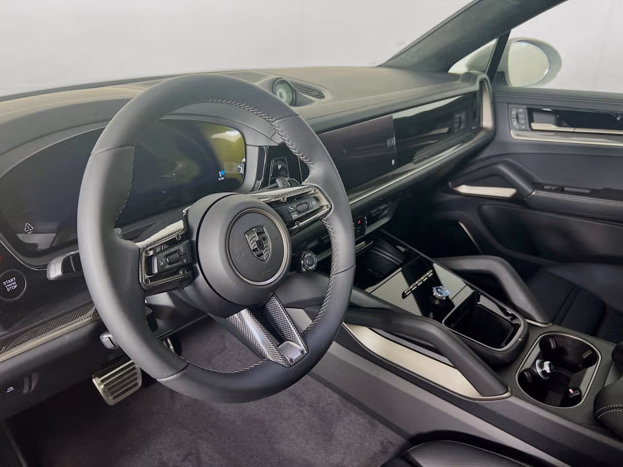 2026 Porsche Cayenne Coup Turbo E-Hybrid - Photo 28