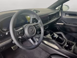 2026 Porsche Cayenne Coup Turbo E-Hybrid - Photo 25