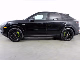 2026 Porsche Cayenne Coup E-Hybrid - Photo 9
