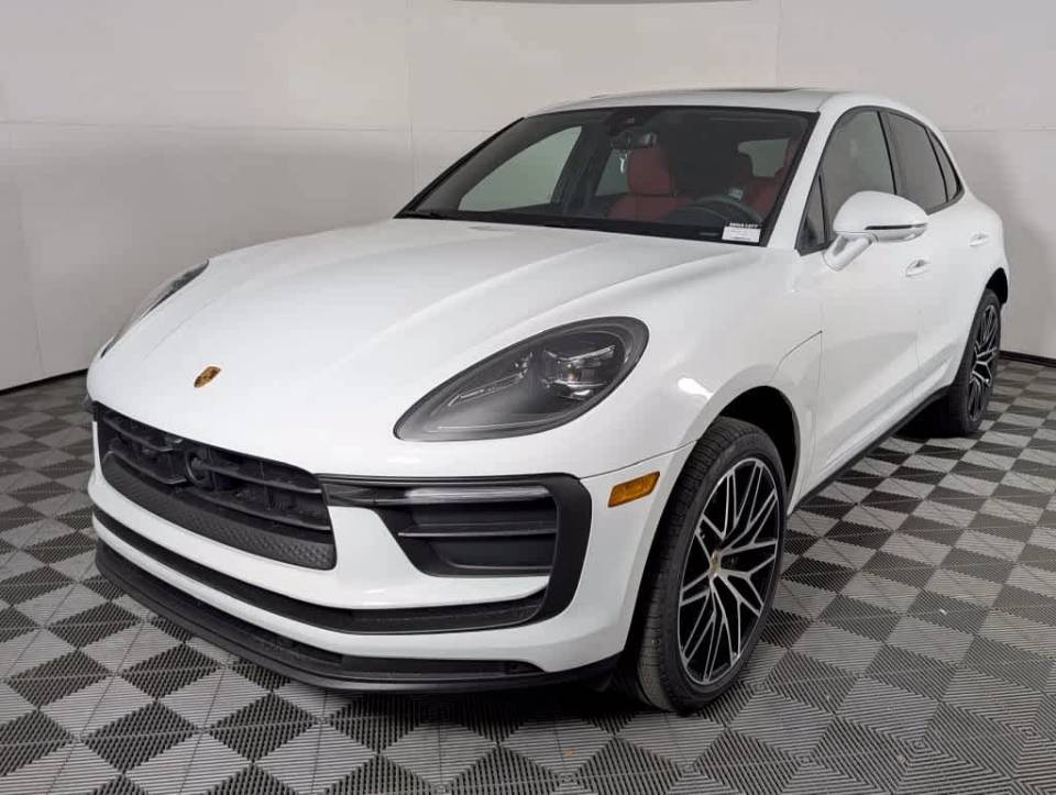 2026 Porsche Macan