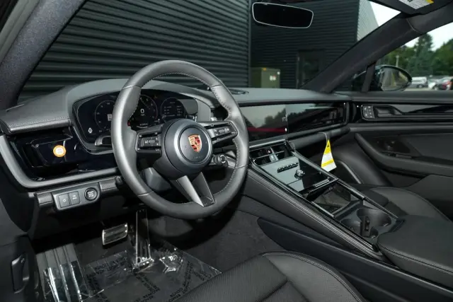 2026 Porsche Panamera Base - Photo 30