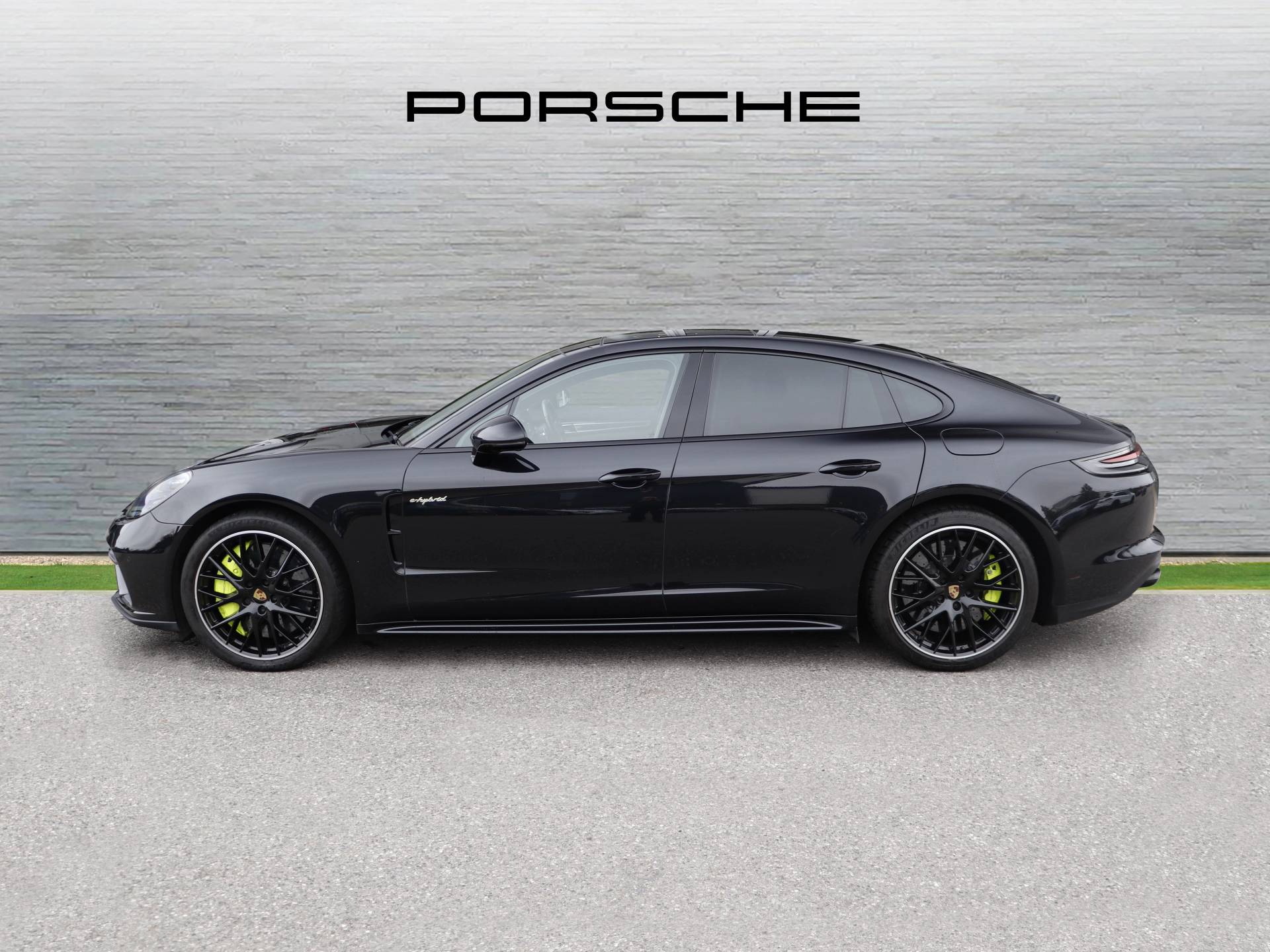 Panamera Turbo S E-Hybrid, photo 2 of 46