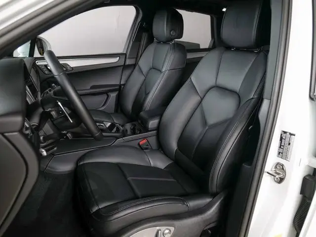 2026 Porsche Macan Base - Photo 38