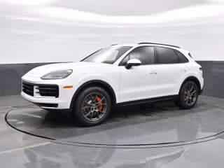 2026 Porsche Cayenne S's photo