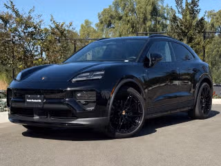 2025 Porsche Macan