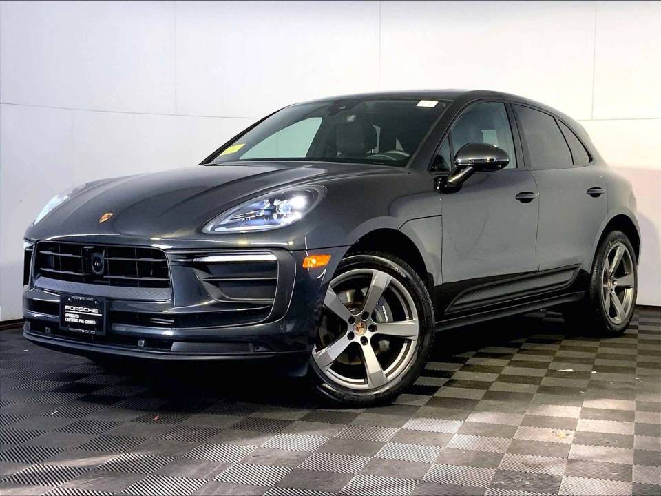 2025 Porsche Macan
