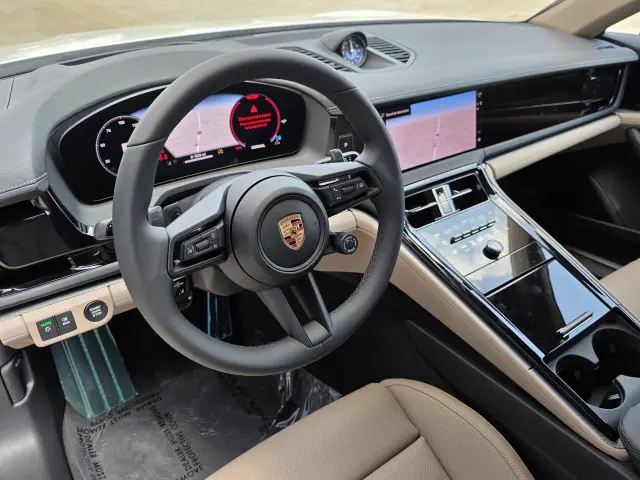 2025 Porsche Panamera Base - Photo 30