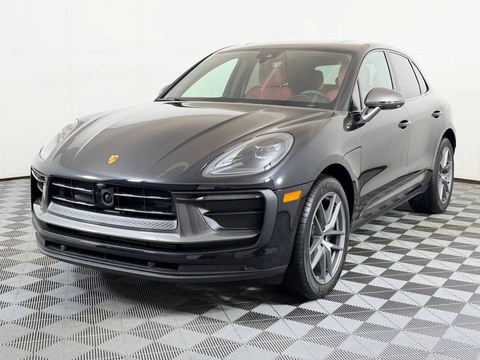 2026 Porsche Macan T