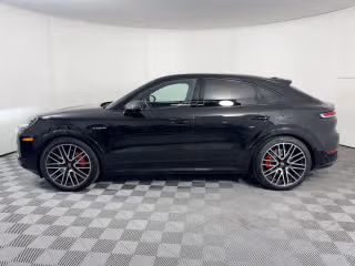 2025 Porsche Cayenne Coup S E-Hybrid - Photo 9