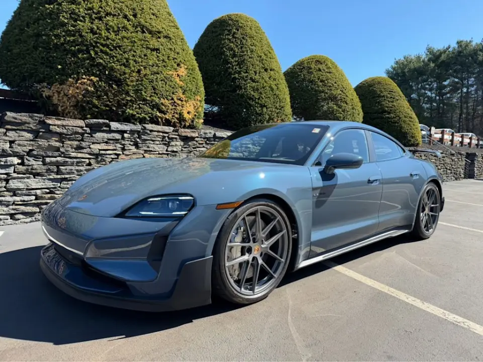 2025 Porsche Taycan Turbo GT - Photo 7