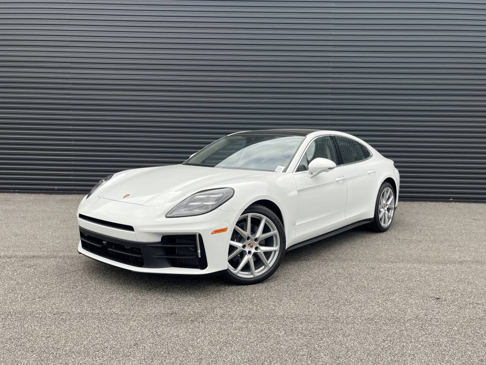 2026 Porsche Panamera