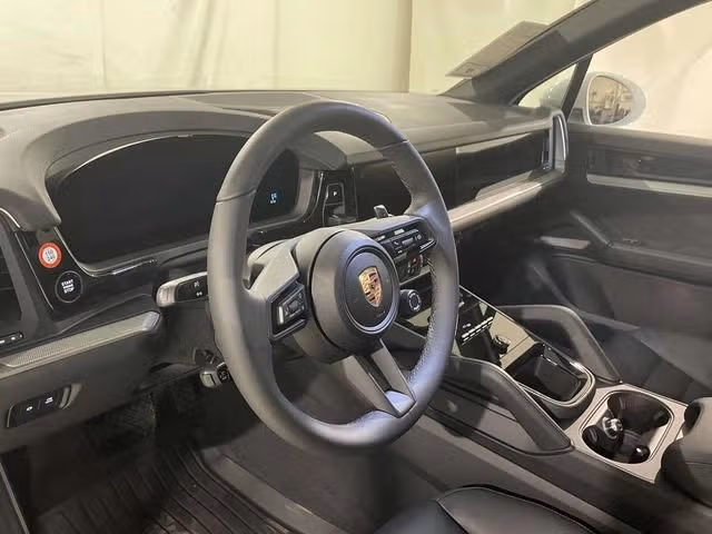 2026 Porsche Cayenne Base - Photo 26