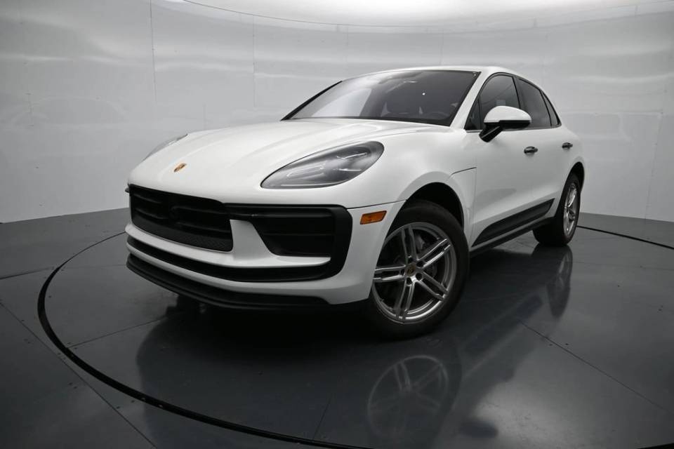 2023 Porsche Macan