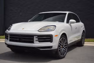 2025 Porsche Cayenne -'s photo