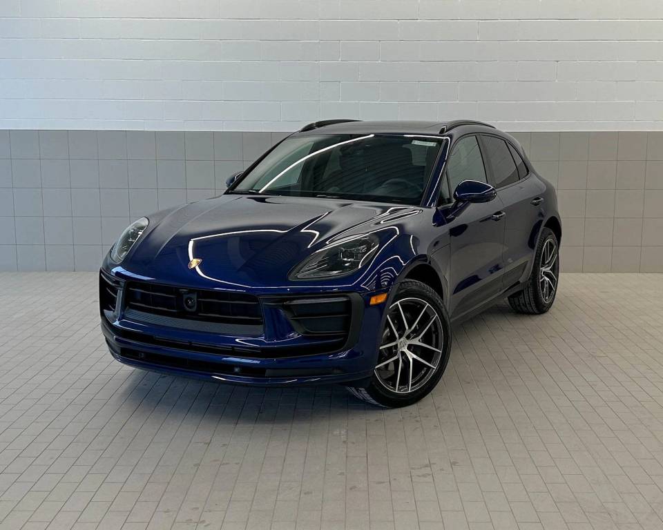 2026 Porsche Macan Base