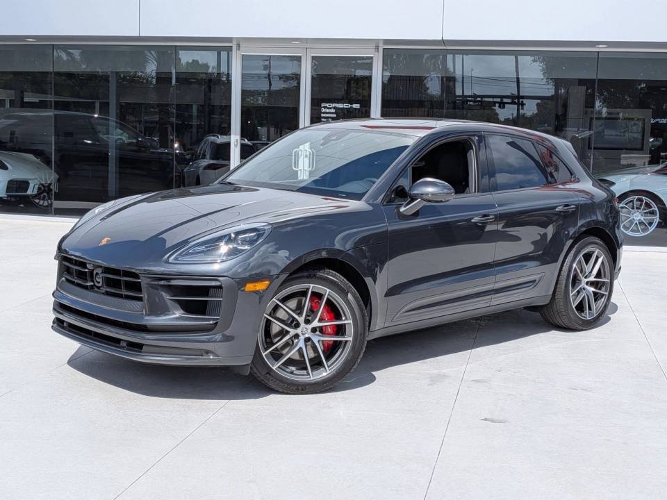 2026 Porsche Macan