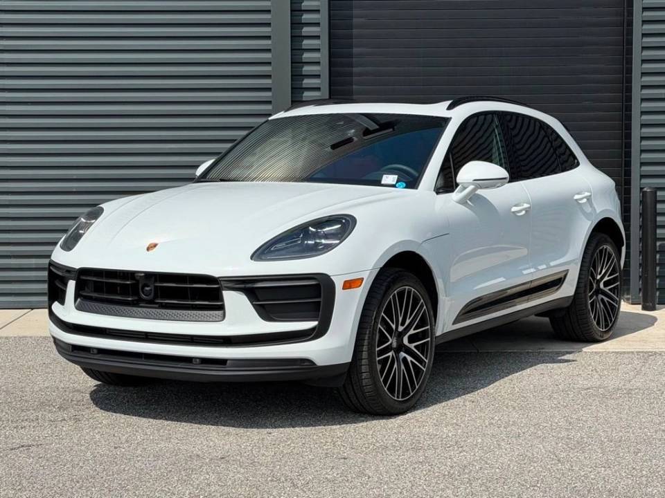 2026 Porsche Macan