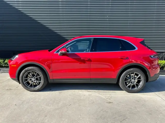 2026 Porsche Cayenne Base - Photo 14