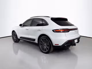 2025 Porsche Macan S - Photo 17