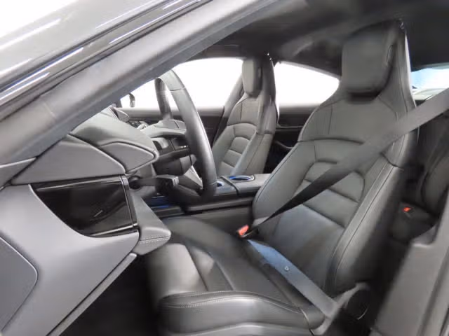 2025 Porsche Taycan S - Photo 34