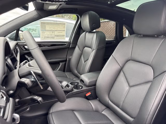 2026 Porsche Macan S - Photo 34
