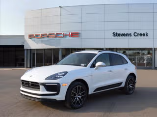 2026 Porsche Macan -'s photo