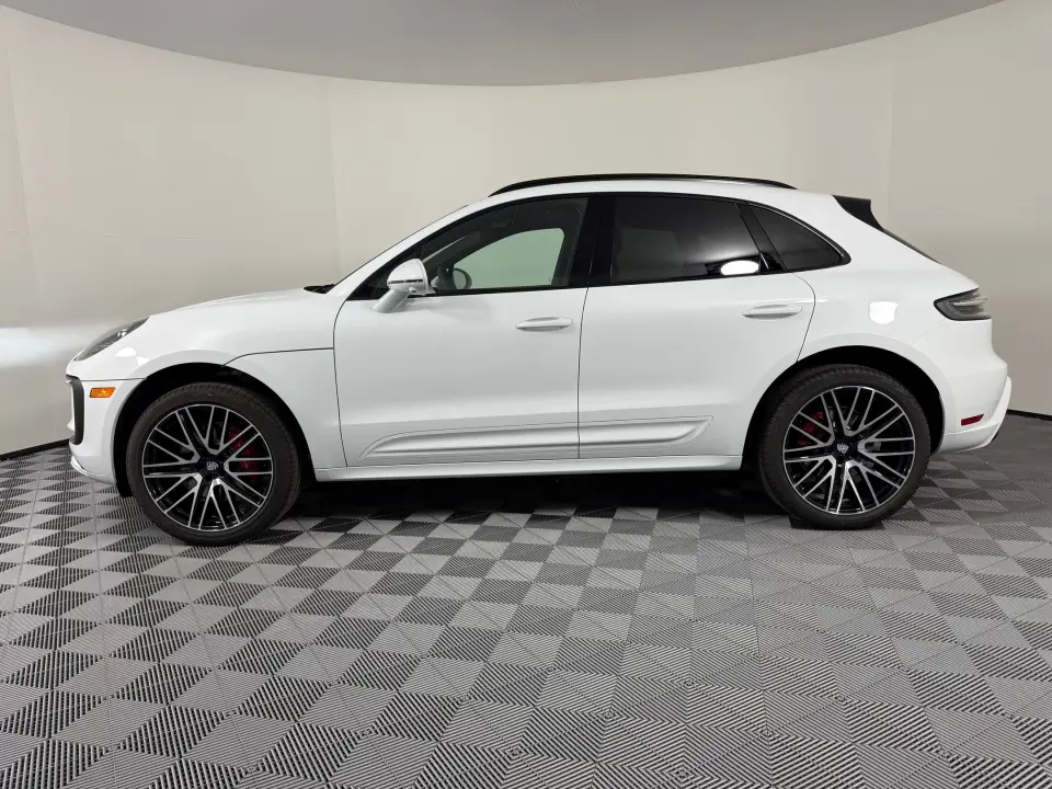 2026 Porsche Macan S - Photo 15