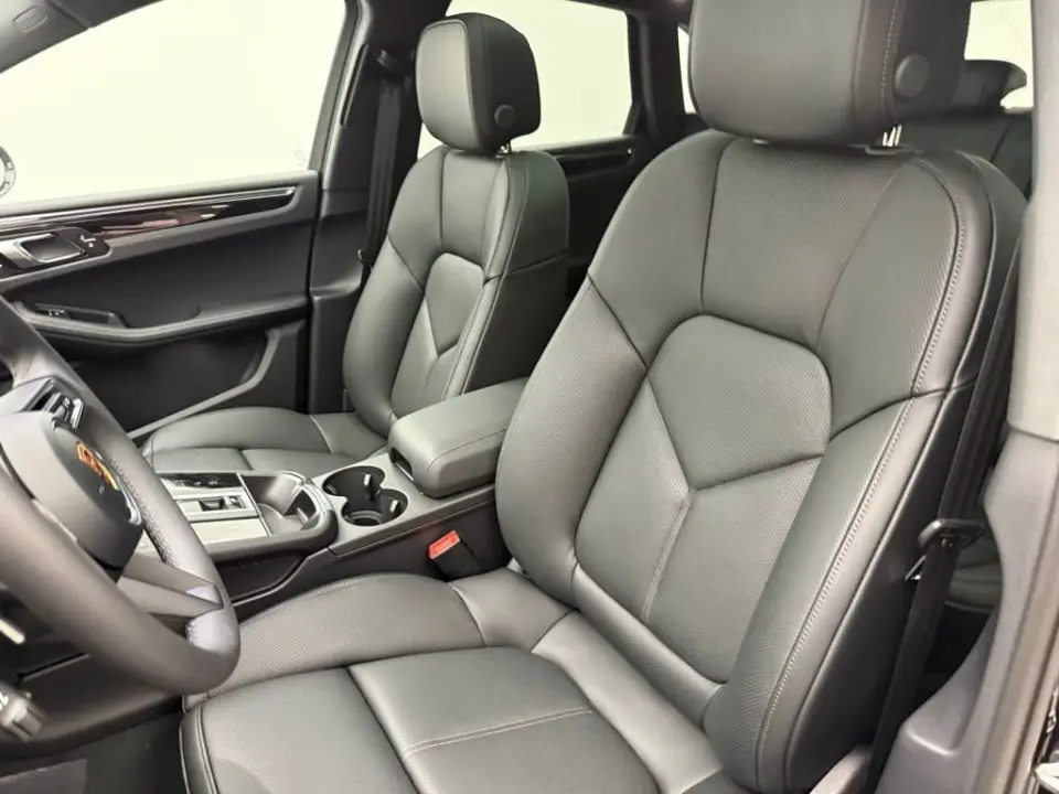 2026 Porsche Macan Base - Photo 39