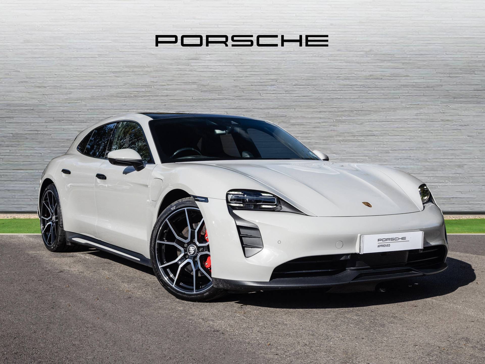 Taycan 4S Sport Turismo, photo 1 of 45