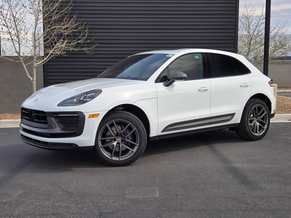 2025 Porsche Macan T
