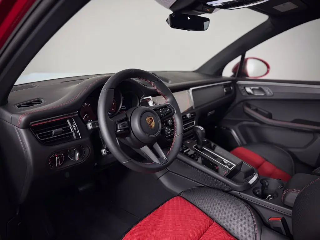 2026 Porsche Macan GTS - Photo 32