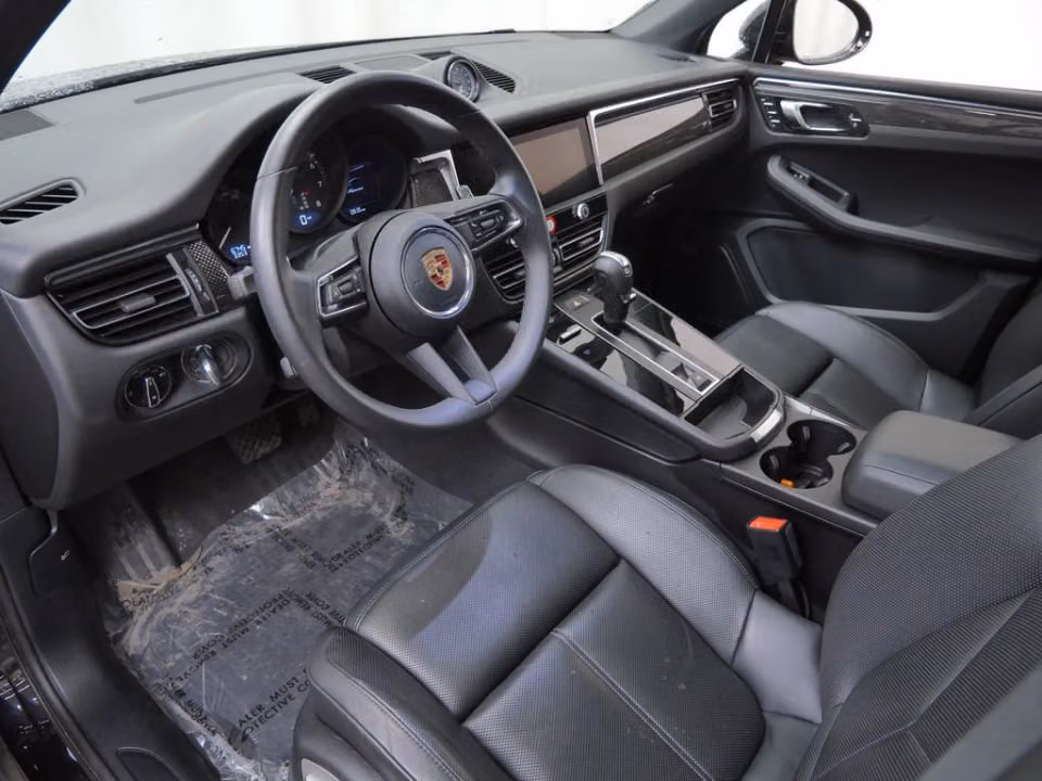 2025 Porsche Macan Base - Photo 27