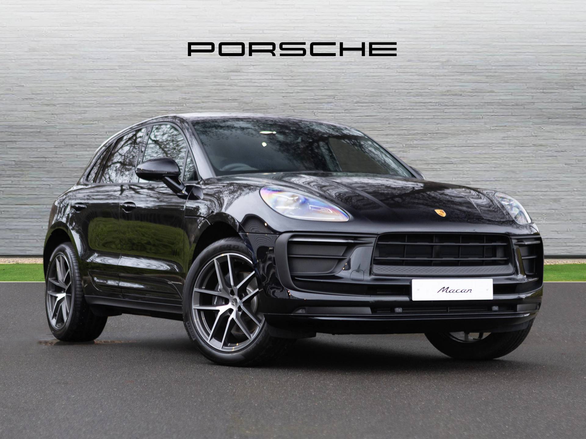 Macan, photo 1 of 40