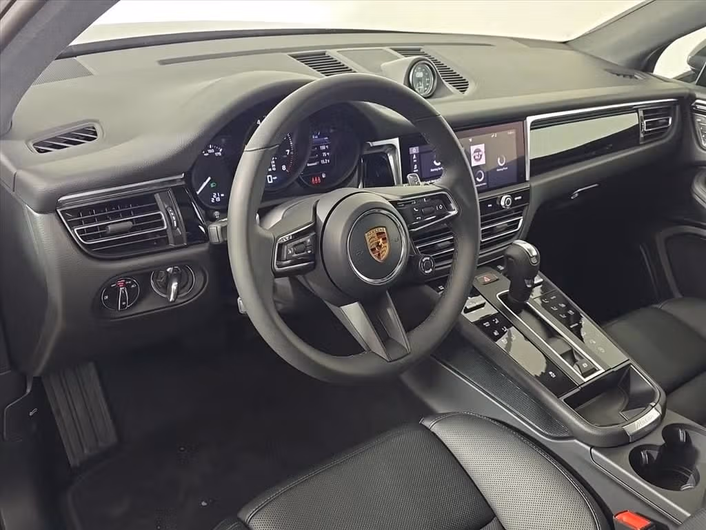 2026 Porsche Macan Base - Photo 28