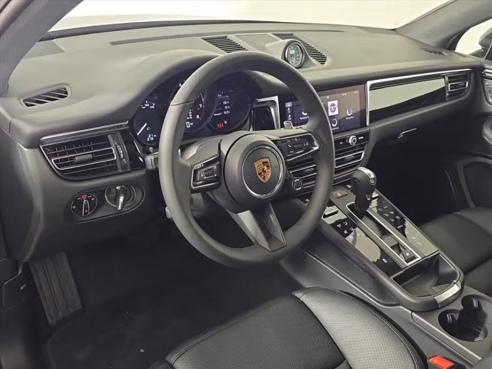 2026 Porsche Macan Base - Photo 27