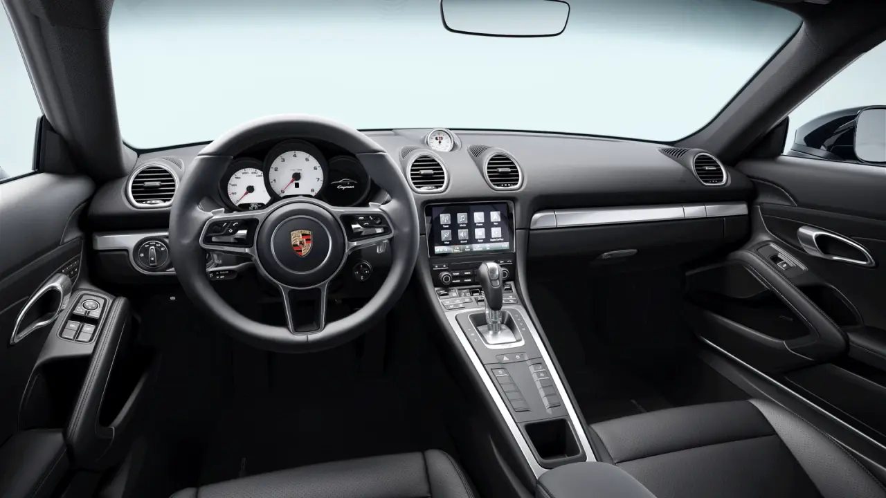 2025 Porsche 718 33