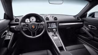 2025 Porsche 718 26