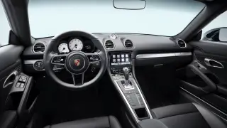 2025 Porsche 718 30