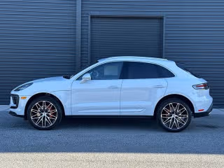 2026 Porsche Macan S - Photo 9