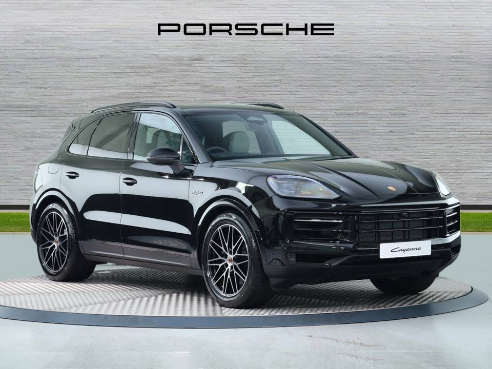 2026 PORSCHE CAYENNE