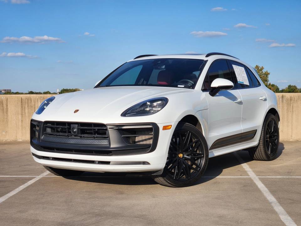 2022 Porsche Macan