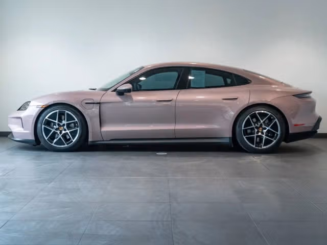 2025 Porsche Taycan 10